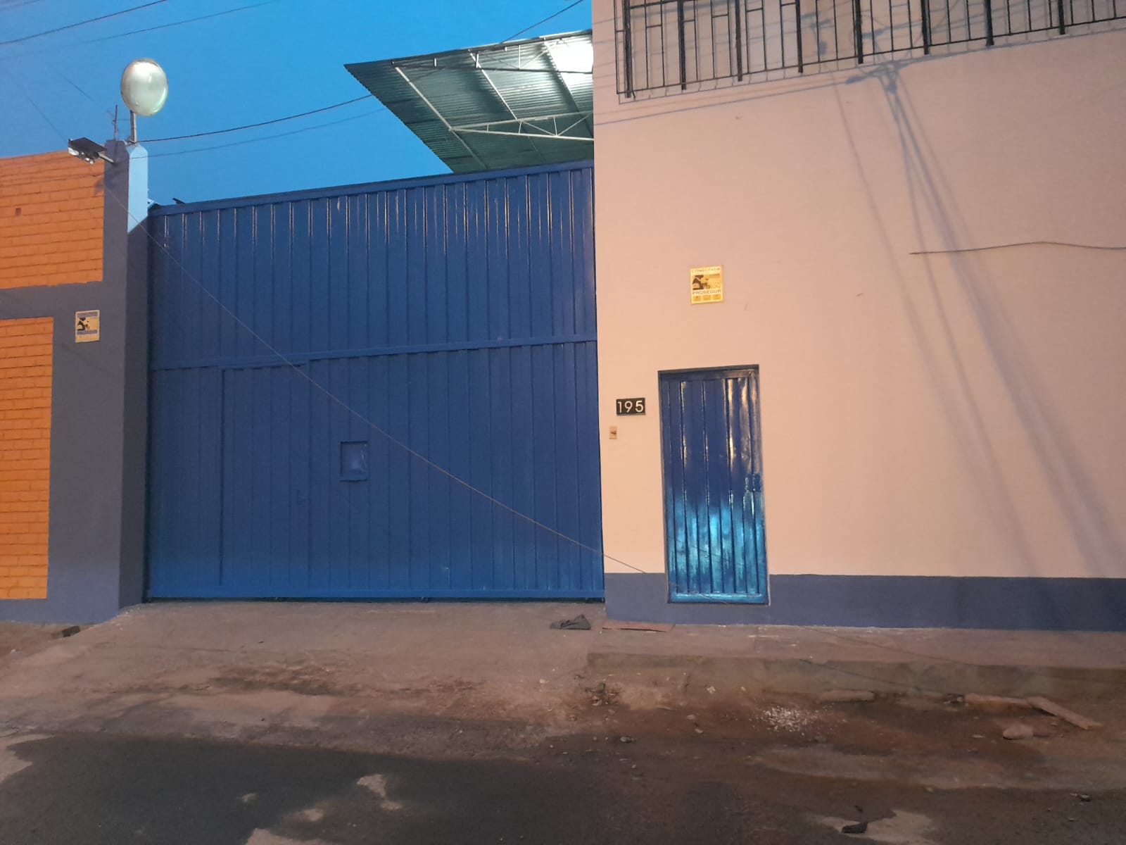 Pintura de portones/puertas metálicas